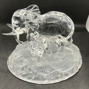 24% Lead Crystal by Cristal d'Arques France, Elephant Family